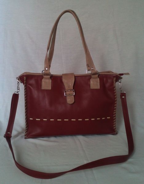 Bolsa de ombro/transversal de couro - B08